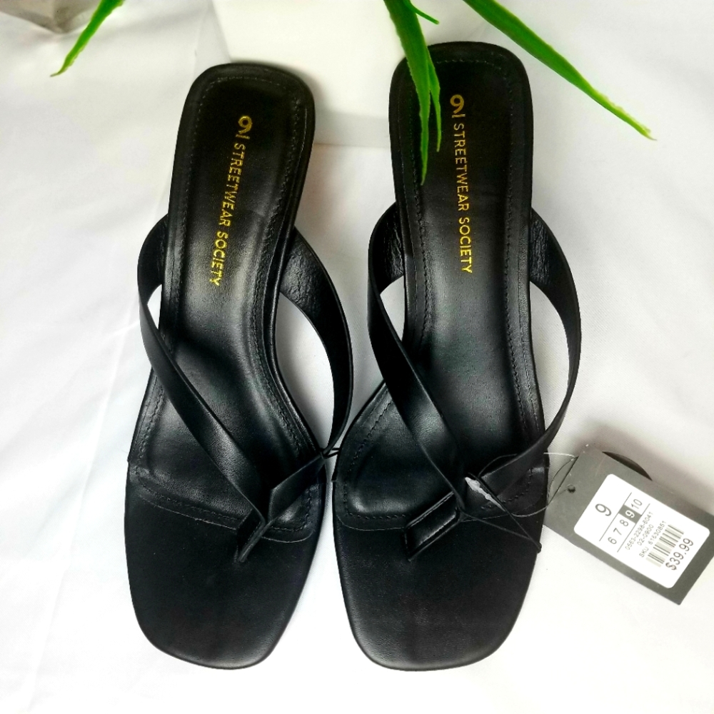 NWT Streetwear Society Black Leather Flats